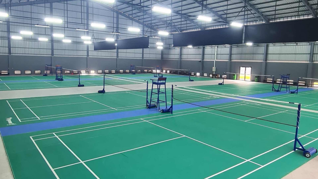 Badminton: Pengertian, Aturan, Teknik Dasar, Ukuran Lapangan, dan Manfaatnya
